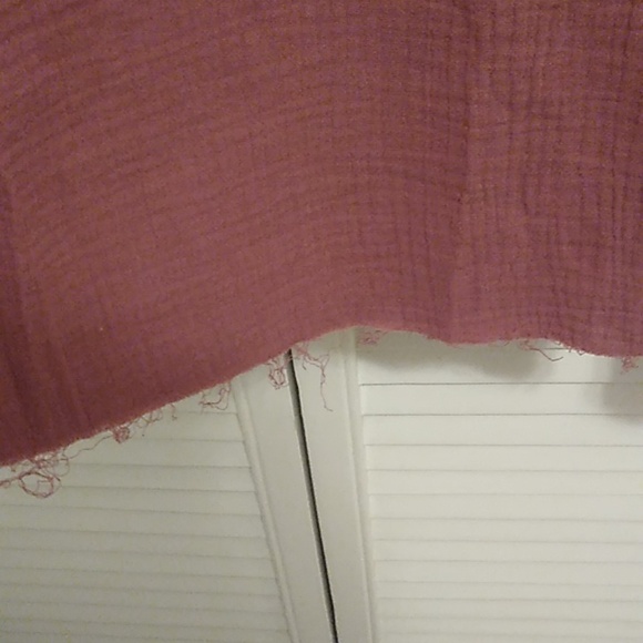 NWOT Women's quarter length sleeve top - Picture 2 of 5